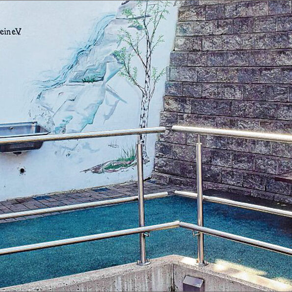 sz-26042021-backhaus-sparflamme Der 1. Vorsitzende Heimer Trapp und Beisitzerin Dorothe Schmidt sind optimistisch, dass eine Nutzung des großen Kneipp-Beckens – trotz Corona – auch im Jahr 2021 gelingen kann. Wie immer geht es um die Eigenverantwortung der Menschen. (SZ-Foto: lh)