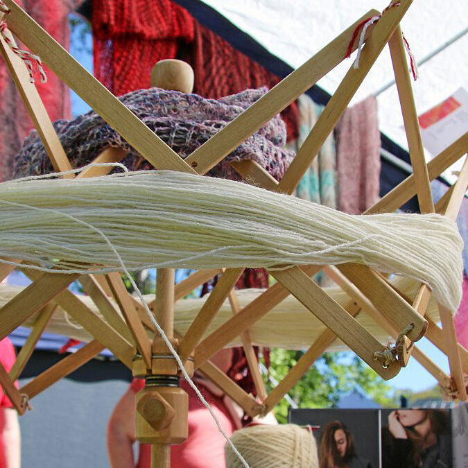 Der Wollmarkt Bad Berleburg verbindet Handwerk und verkaufsoffene Sonntage. In 2022 kann er erneut nicht stattfinden. (Foto: Privat / WP) Der Wollmarkt Bad Berleburg verbindet Handwerk und verkaufsoffene Sonntage. In 2022 kann er erneut nicht stattfinden. (Foto: Privat / WP)