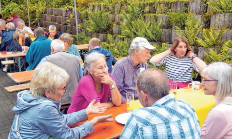 Mehr als Brotbacken: An der Espe-Quelle war einiges los. (Foto: Guido Schneider)